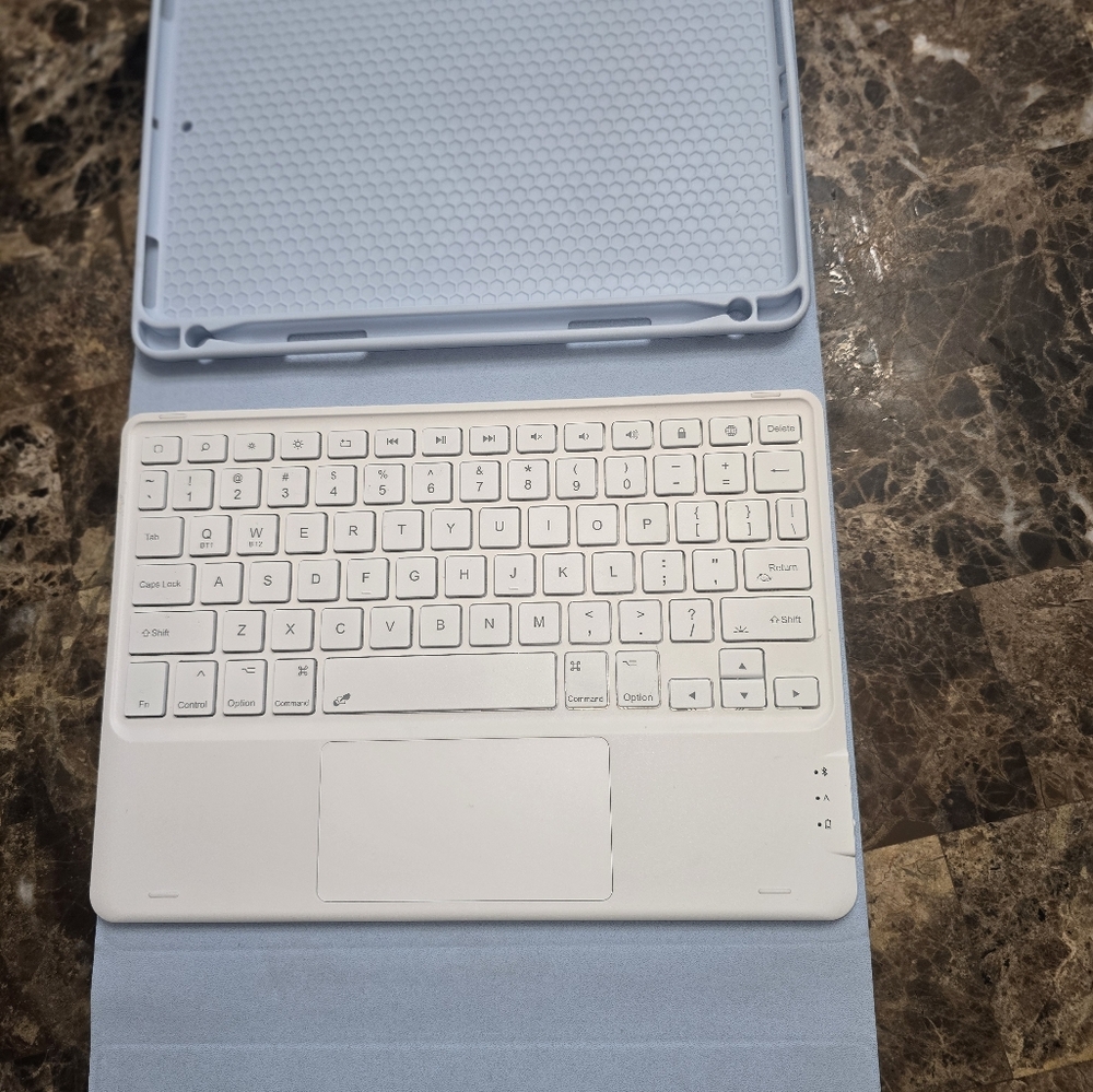 Bluetooth Keyboard Casefor Tablet - Picture 6 of 15
